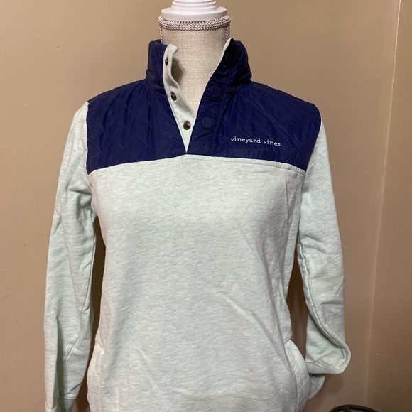 Cwomens VINEYARD VINES PERFORMANCE Snap Shi… - Picture 2 of 10